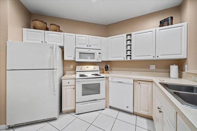 Foto del edificio - 8264 Mulligan Cir