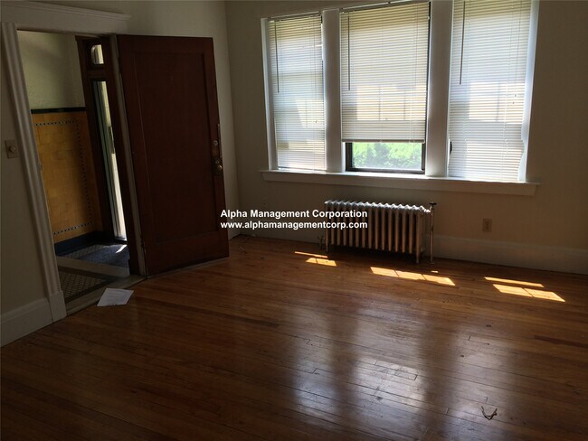 Foto del edificio - 349 Pleasant St