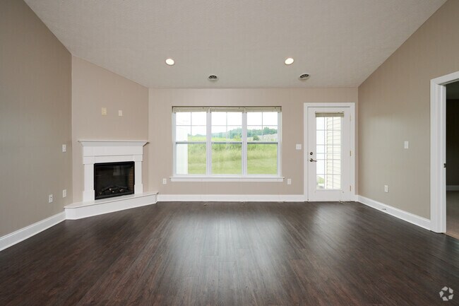 3HAB, 3BA - Sala de estar de 1878 ft². - Fairways Townhomes