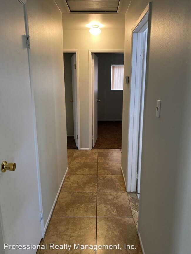 Foto del edificio - 4 br, 2 bath House - 2607 VALENCIA DR.