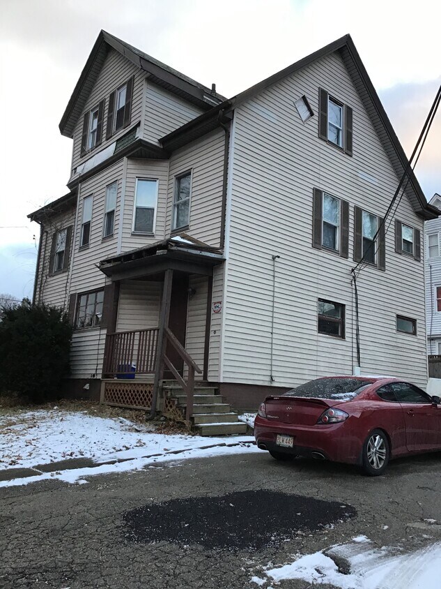 3 Custer St, Brockton, MA 02301 Townhome Rentals in Brockton MA