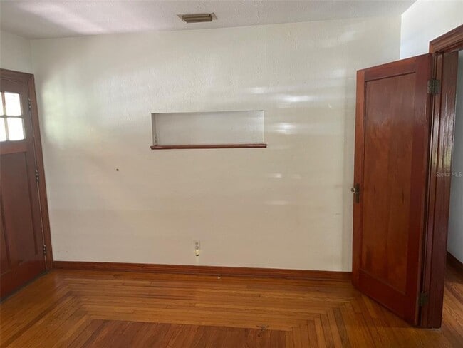 Building Photo - 1429 35th Ave N