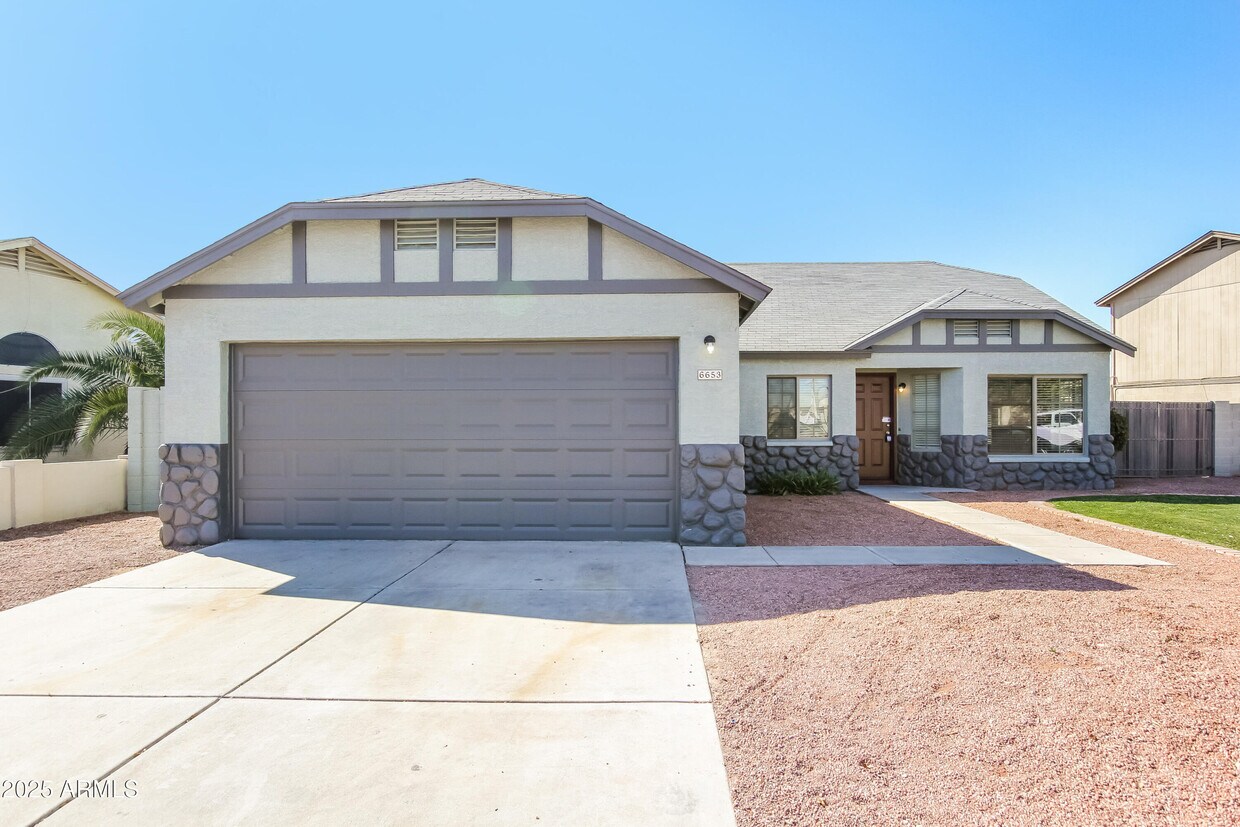 Primary Photo - 6653 N 84th Ln