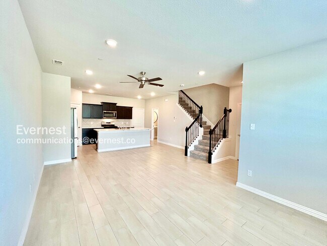 Foto del edificio - 3030 Willow Wood Ct