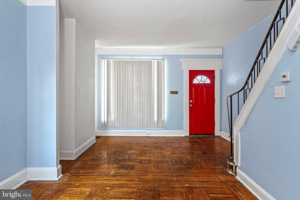 Foto principal - 5950 Osage Ave
