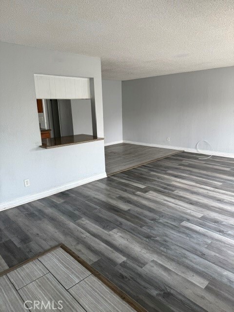 Foto del edificio - 16970 Marygold Ave
