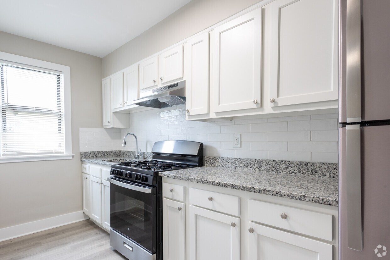 Foto principal - Capitol Square Apartments