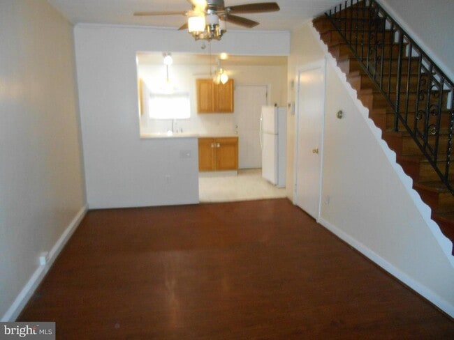 Building Photo - 2009 Dorrance St
