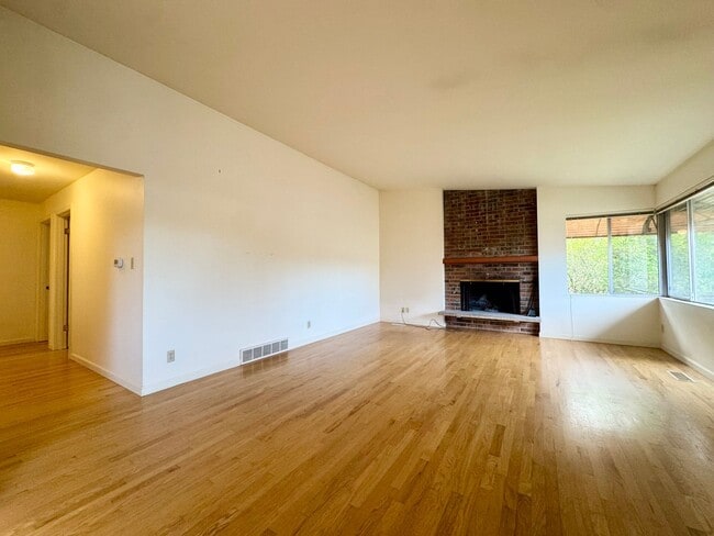 Foto del edificio - PATTERSON SAND POINT