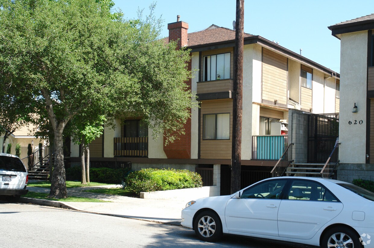 Foto principal - 616 W Doran St