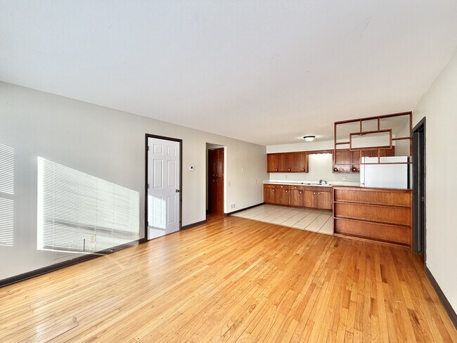 Foto del edificio - 2113 Lake Point Dr