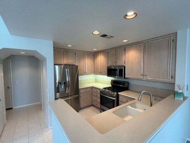 Foto del edificio - Great 3 Bdrm, 2.5 bath, Gated Community
