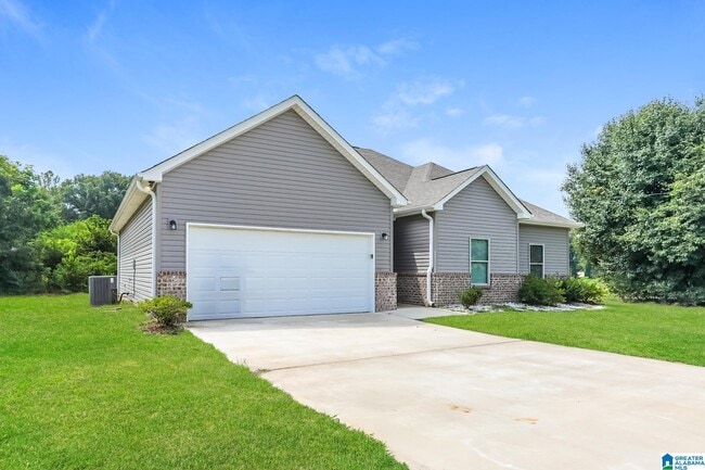 Building Photo - 135 Wolf Ln