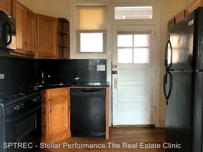 Foto del edificio - 112 S Maple Ave