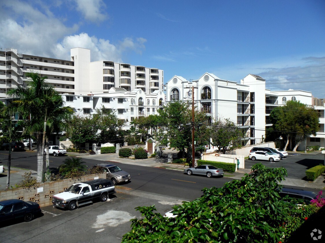 Fountains at Makiki Apartments Honolulu, HI