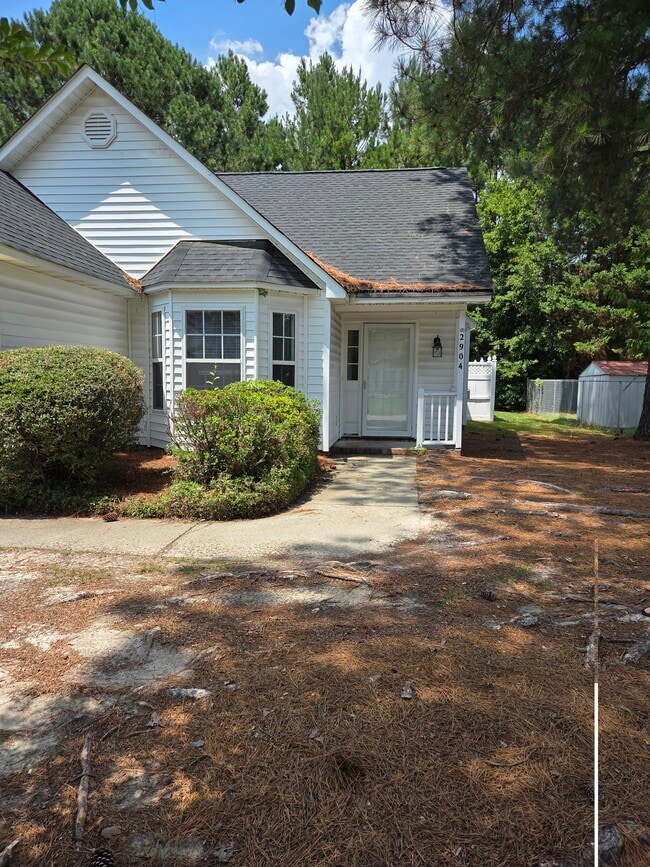 Building Photo - 2904 Rockport Dr