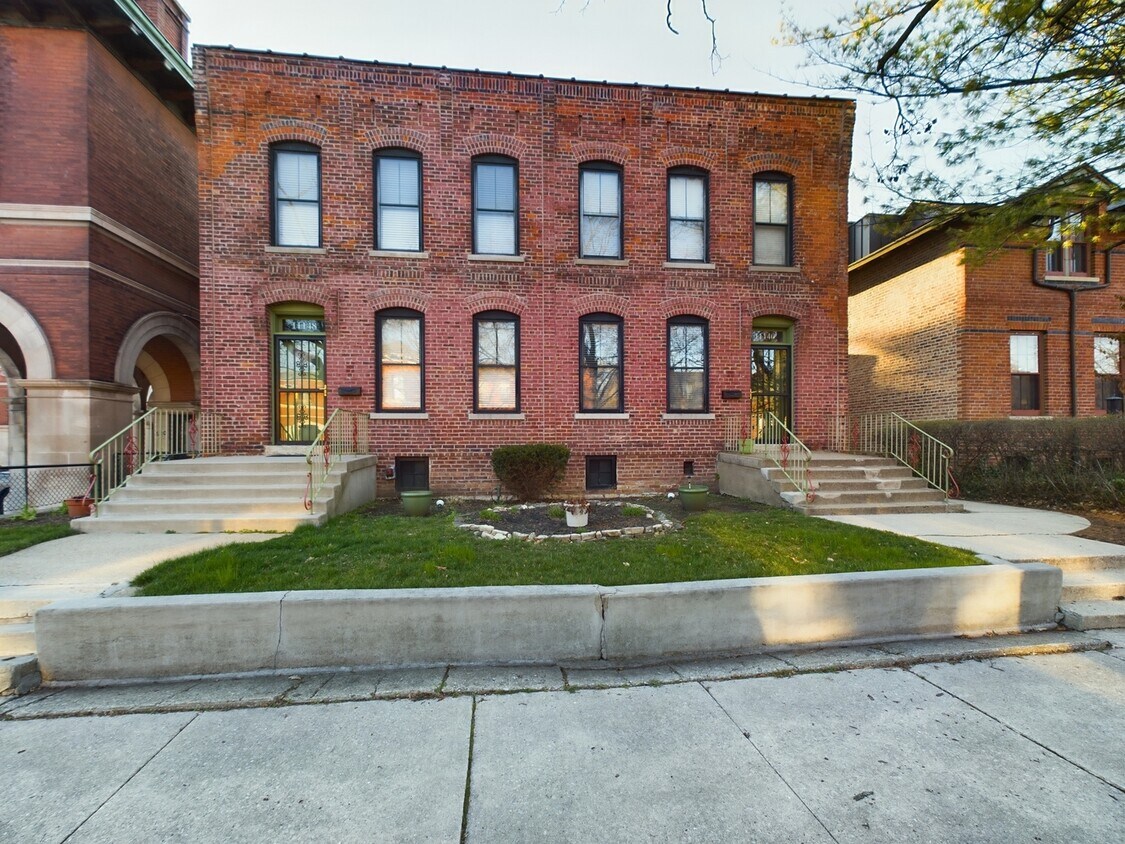 Primary Photo - 11148 S Champlain Ave