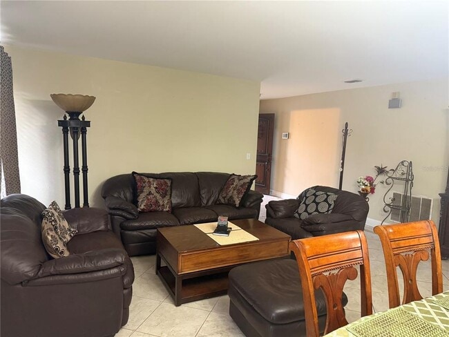 Foto del edificio - 725 Bristol Forest Way