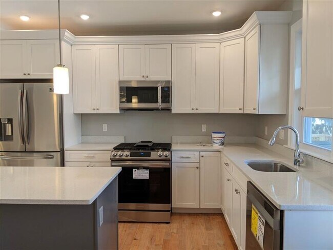 Foto del edificio - 16 Bowen Ave