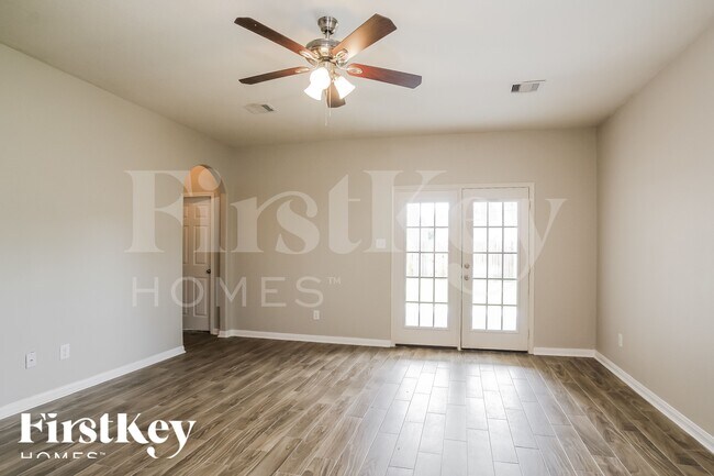 Foto del edificio - 5623 That Way