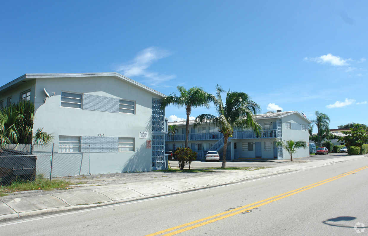 Lake Worth One - Lake Worth Villas