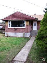 Building Photo - 810 SW 142nd St