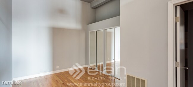 Foto del edificio - 3110 N Sheffield Ave