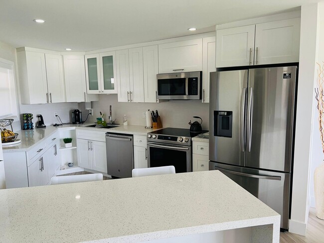 Building Photo - 5901 Camino del Sol