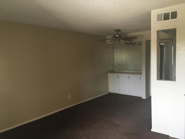 Foto del edificio - 7141 N 19th Ave