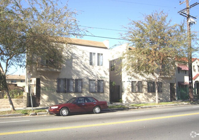 Building Photo - 1220 N Beachwood Dr