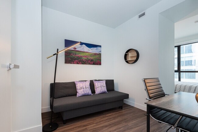 Building Photo - 1415 Avenue Overdale