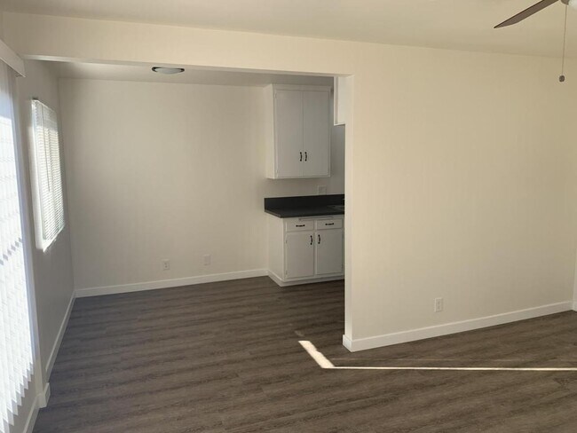 Building Photo - 7908 Duchess Dr. "D"