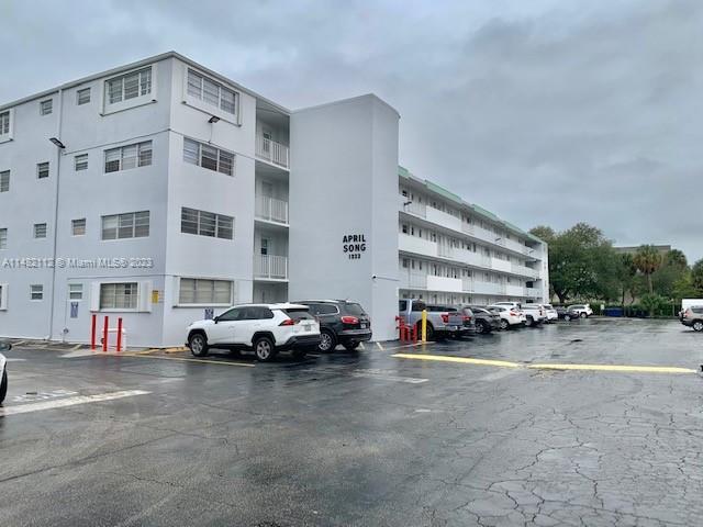 Primary Photo - 1333 E Hallandale Beach Blvd