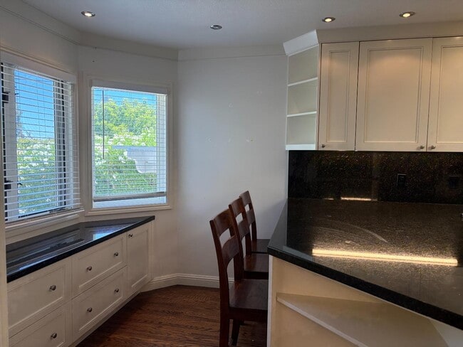 Building Photo - 1251 Bellair Way