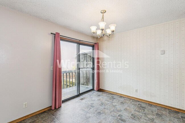 Foto del edificio - SE East Side-3 BD/2 BA Duplex!