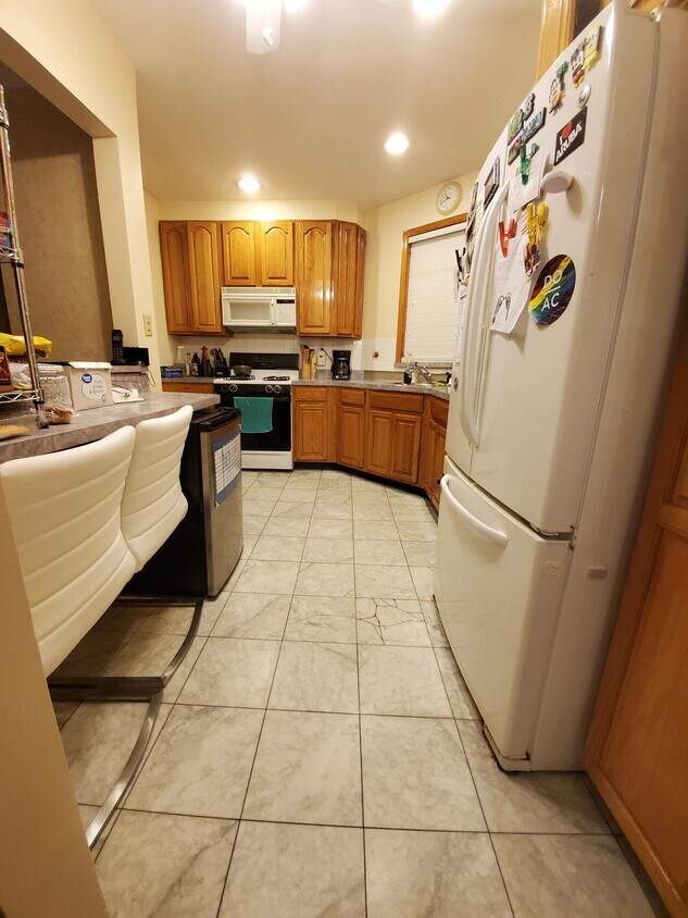 Primary Photo - 2142 E 34th St
