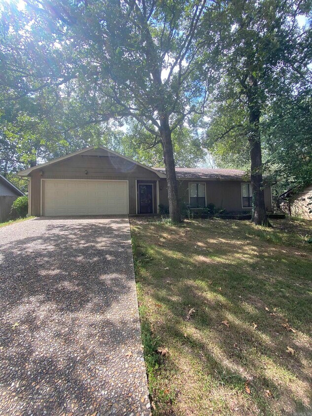Primary Photo - 14 Turtle Creek Ct