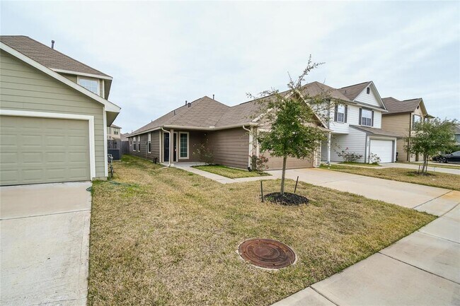 Building Photo - 5422 Plantation Forest Dr