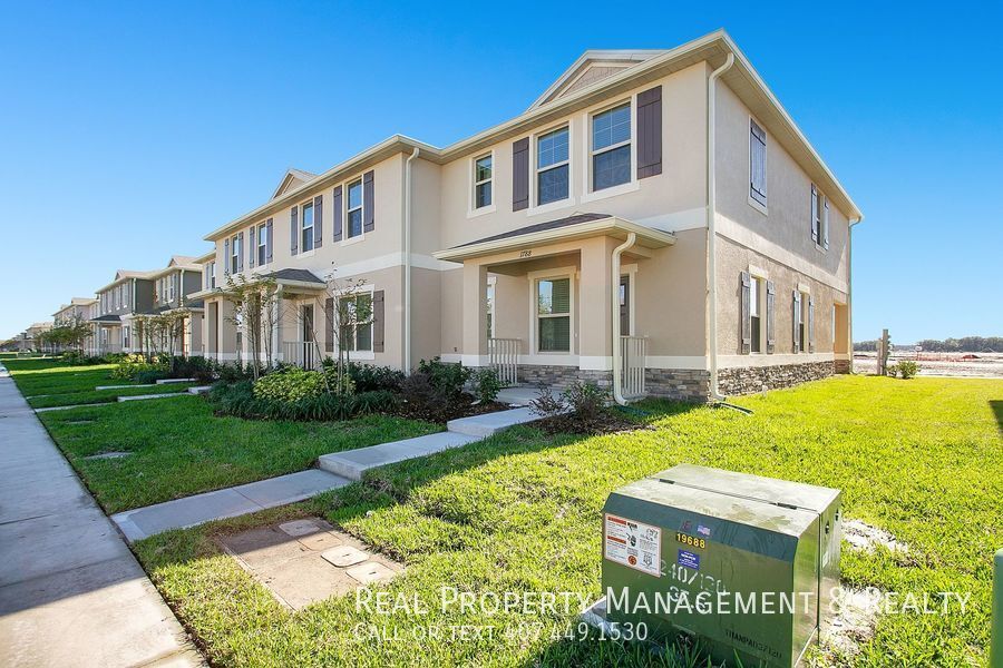 Primary Photo - Gorgeous 3 BR / 2.5 BA Townhome In Kindred