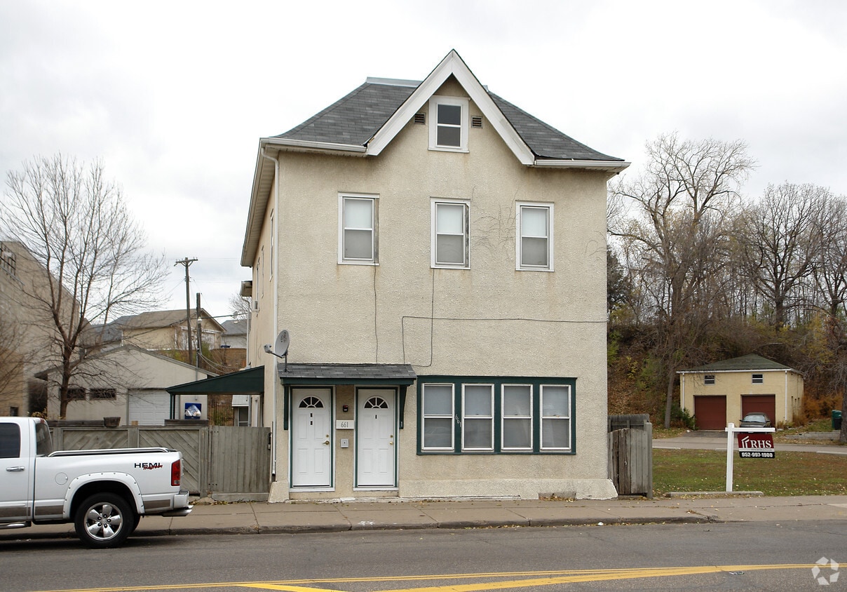 Building Photo - 661 Payne Ave
