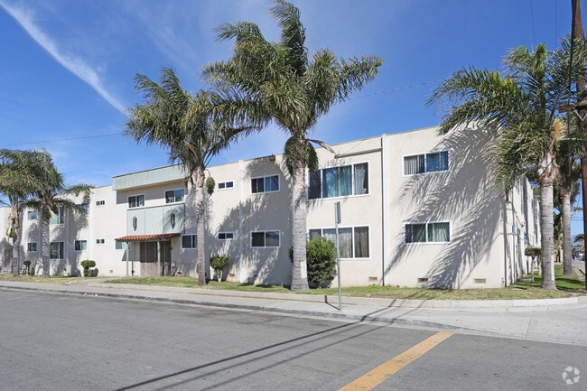Building Photo - Cuesta Del Mar Apartments