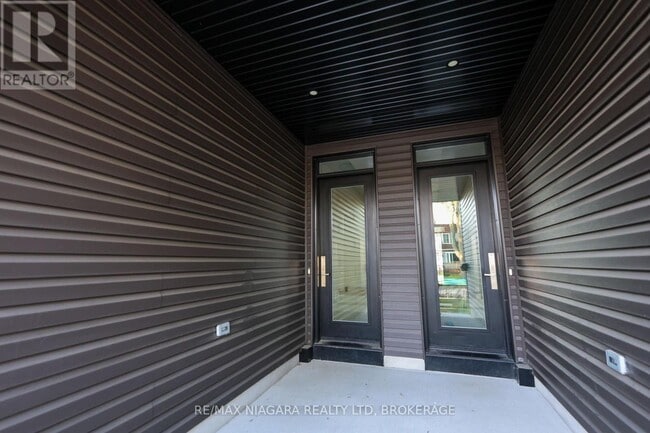 Photo du bâtiment - 68 First St