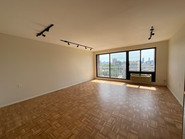 Building Photo - 1105 Massachusetts Ave