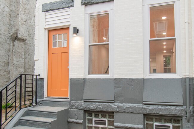 Building Photo - 3134 French St