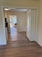 Building Photo - 9413 Merle St