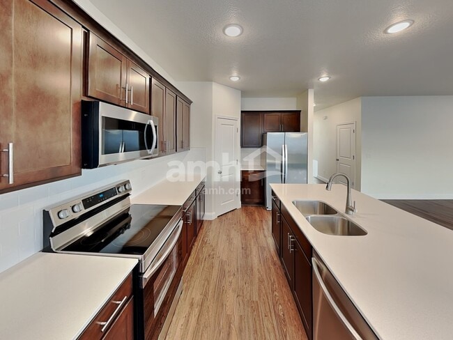 Building Photo - 1308 N 1980 E