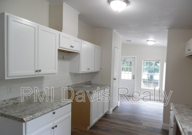 Foto del edificio - 5497 Coronado St