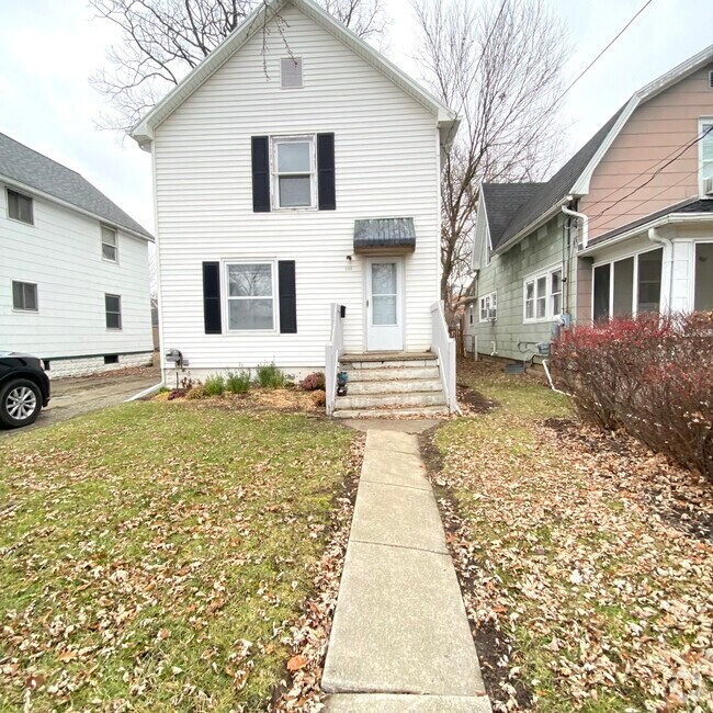 Bingham Apartments for Rent with a Yard Lansing, MI 1 Rentals