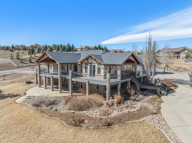 Building Photo - Stunning Custom Home in Hilltop Estates