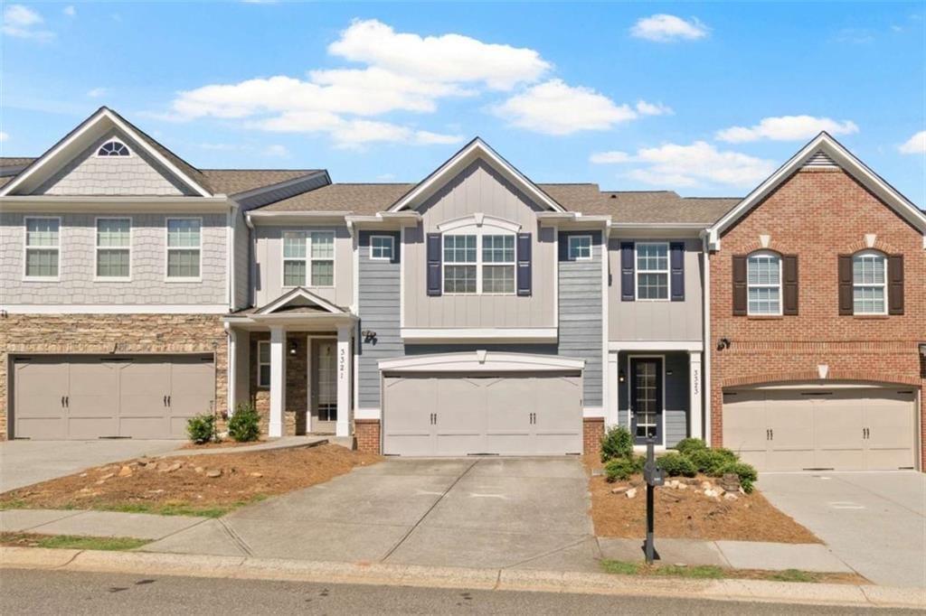 Primary Photo - 3323 Castleberry Village Cir